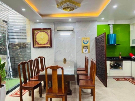 Phân lô, nhà mới ở sướng Hoàng Quốc Việt, 60m, 9 tỷ
