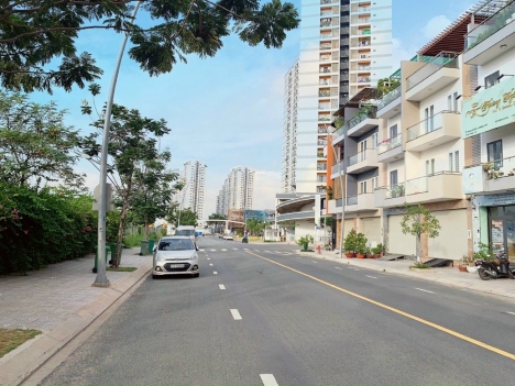 Nhà Phố Jamona City - Đào Trí KDC cao cấp bảo vệ an ninh 24/24