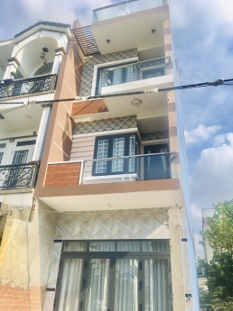 Nhà mới xây 100%, 1 trệt, 2 lầu, sân thượng trước và sau. Khu Nam Cường ngay Cầu vượt Gò Dưa QL!A