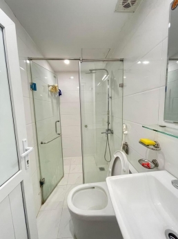 BÁN NHÀ 5 TẦNG PHƯỜNG PHÚC LỢI - Ô TÔ ĐÕ CỬA - DT 40M - GẦN TRƯỜNG , CHỢ , HƯỞNG TRỌN TIỆN ÍCH