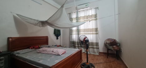 Cần bán gấp nhà phố Hồng tiến, Ô tô, 80 m2, 4 tầng, giá chỉ 8,9 tỷ.