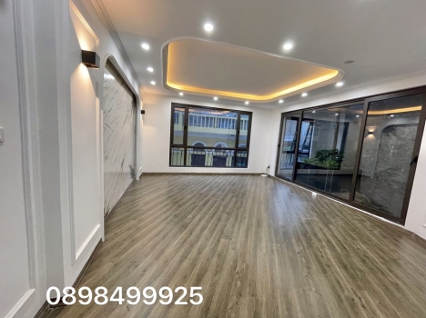 Bán nhà Hoàng Văn Thái,Thanh Xuân 50m2x8t giá 11 tỷ ngon bổ rẻ,thang máy