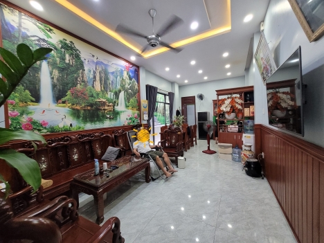 ĐƯỜNG 12M, NHÀ 4 TẦNG, TẶNG TOÀN BỘ NỘI THẤT GỖ QUÝ CHỈ 10 TỶ HAI.