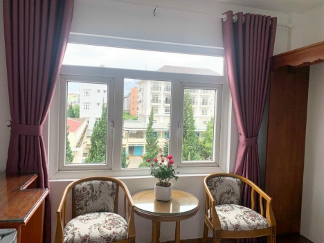 Khách Sạn 5 Tầng - 25 Phòng- ngay TTTP - Chợ Đà Lạt - Vào Kinh Doanh ngay