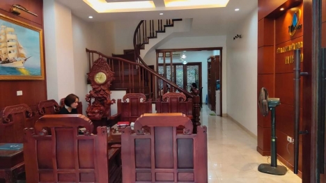 Nhà đẹp ở ngay Khu ĐT Văn Phú Hà Đông 83m 5 T MT 4,5 m 3 ô tô tránh kd 11 tỷ 8