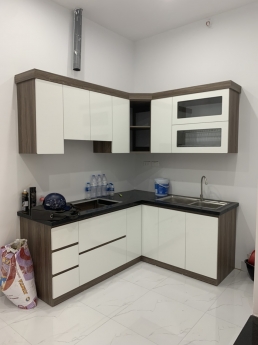 CHÍNH CHỦ BÁN NHÀ PHỐ NGỌC LÂM - 40M - MT 4M - 3 TẦNG - NGÕ THÔNG - LÔ GÓC - 20M RA Ô TÔ TRÁNH -