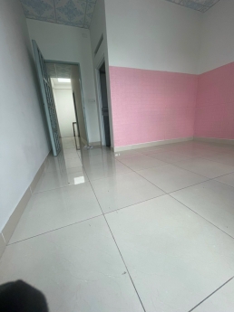 NHÀ 1 TRỆT 1 LẦU 2 PHÒNG NGỦ HẺM THÔNG BUÔN BÁN NHỎ OK