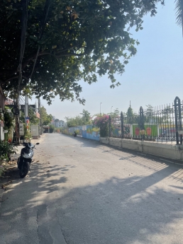 Nhà đẹp phố Ngọc Trì, ô tô, 30 m2, 5 tầng, giá chỉ 3,15 tỷ.