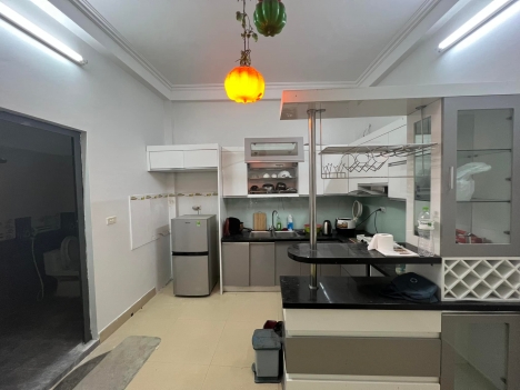 BÁN NHÀ KHƯƠNG ĐÌNH QUẬN THANH XUÂN DT79M MT4.7M 4 TẦNG 7.7 TỶ NHÀ ĐẸP Ở NGAY.