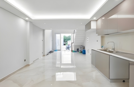 5 tầng HXH10m Phan Văn Trị đối diện Emart 4x18m