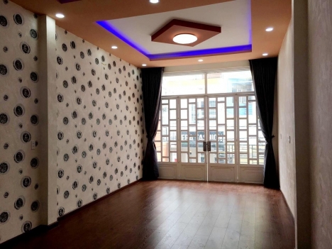 Bán Nhà MT Lạc Long Quân  Q.11 - 3 TẤM  Giá chỉ  11,3 tỷ