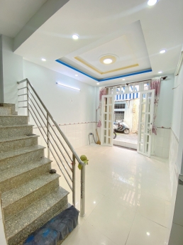 Nhà bán chính chủ hẻm 444 Phạm Văn Chí 31m2  Quận 6 chỉ 3.6 tỷ