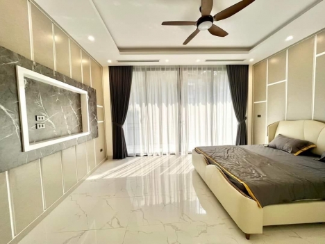 Mặt tiền Trường Chinh - Vị trí hiếm- 2 mặt tiền- 57m, 6 tầng, 16 tỷ 500