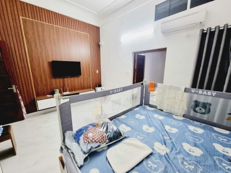 Bán nhà  Quan Nhân, quận Thanh Xuân 5 Tầng , Ngõ Thông, 50m Chỉ 5.2 tỷ