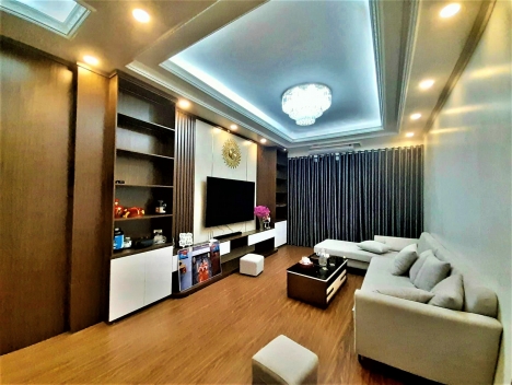 LÔ GÓC, GARA, KINH DOANH BỒ ĐỀ, LONG BIÊN 6 tầng thang máy