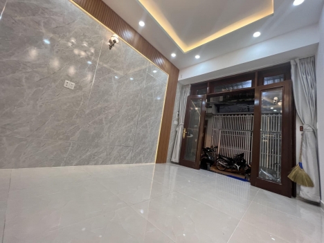 Vip Lê Trọng Tấn, Tân Phú, 3 Tầng, Hẻm Xe Hơi, 60m2 , Nhỉnh 5 Ty.