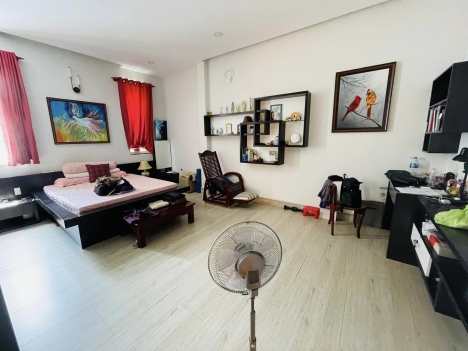 Bán Gấp Nhà Mặt Tiền Bành Văn Trân, Phường 7, Tân Bình, 6,4m x 20m, 3 Tầng Kiên Cố, Kinh Doanh Đỉnh