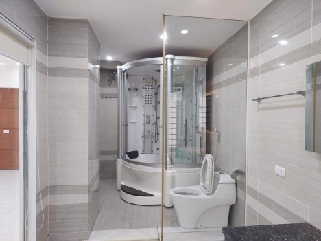 NHÀ ĐẸP PHỐ VIP LÔ GÓC Ô TÔ TRÁNH  GARA 2 ÔTÔ THANG MÁY CỰCTHOÁNG Nguyễn Văn Cừ 54m2 5T  5m mặt