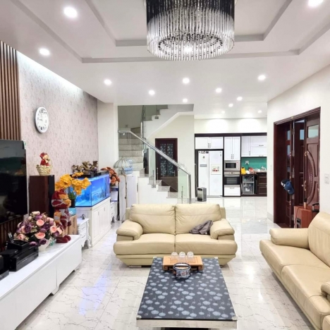Bán Nhà đẹp Trung Tâm BA ĐÌNH - HOÀNG HOA THÁM, lô góc 7 tầng Thang Máy.