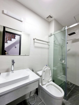 Bán nhà Phú Thượng, Tây Hồ, GARA Ô TÔ, sát Ciputra, Dt55m2, 6T, Thang máy, giá 8,2 tỷ.