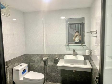NHÀ ĐẸP PHỐ LẠC LONG QUÂN - XUÂN LA 45M2 5T GIÁ 5,1 TỶ - Ô TÔ CÁCH 20M