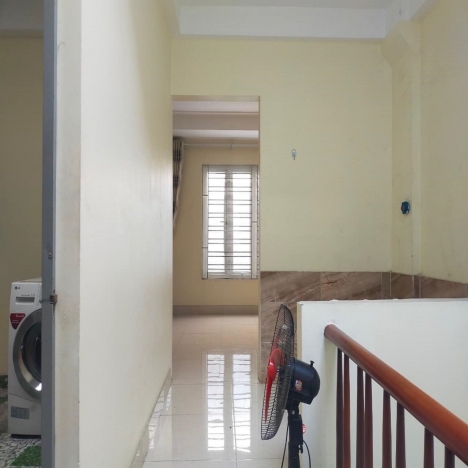 Bán nhà ngõ 8 Lê Quang Đạo. Nhà đẹp -  Gần Ô tô. DT 40m2 x Mt 5m chỉ 4.3 tỷ.
