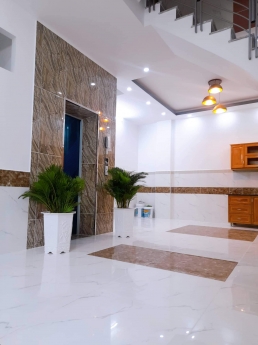 Ngộp Bank Bán Gấp Nhà P.5 Phú Nhuận - 58m2 - 5 Tầng - Thang Máy - OTO Ngủ Trong - Giá Ngon