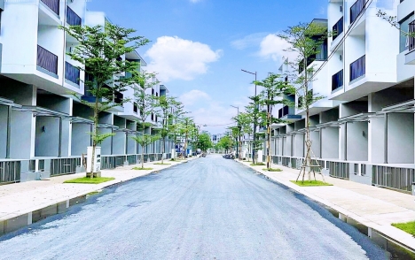 Nhà phố liền kề,thanh toán 30% là dọn vào ở. số hồng trao tay