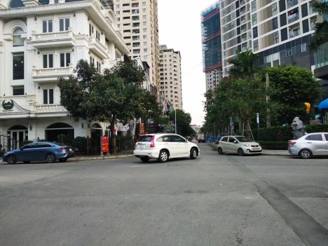 Siêu phẩm nhà Văn Khê, HĐ, 7 tầng thang máy, mt5m KD, nhỉnh 10 tỷ