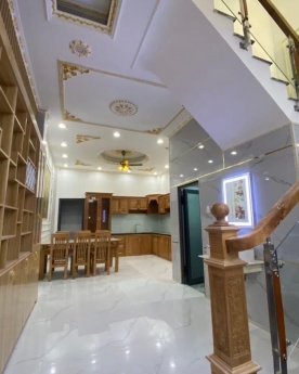 Bán SHOPHOUSE Mặt Tiền kinh doanh DT747 dt100m2