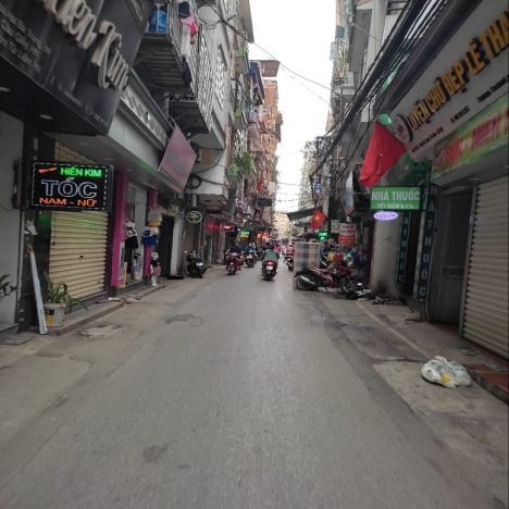 Bán nhà ngõ 8 Lê Quang Đạo. Nhà đẹp -  Gần Ô tô. DT 40m2 x Mt 5m chỉ 4.3 tỷ.