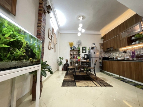 Hàng độc. Pháo Đài Láng, ngõ nông, oto gần, ngõ thoáng, thông, 38m2 sổ x 4T, chỉ 3,6 tỷ