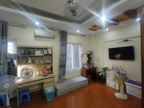 BÁN NHÀ PHỐ BẠCH MAI: 45M2, 5 TẦNG, 3 NGỦ, MT 4M, Ô TÔ ĐỖ 10M, 3 GÁC ĐỖ CỬA. 5.7 TỶ