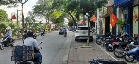 Siêu phẩm đường ô tô Trung Kính - 105m2 giá 19,9 tỷ.