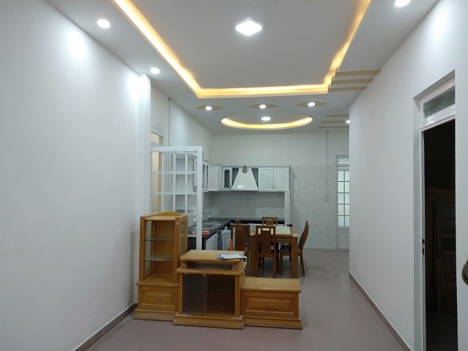 Cần bán gấp Nhà mặt tiền đường Trần Anh Tông, Đà Lạt 110m2 giá 3.5 tỷ