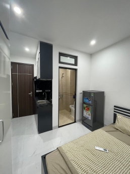 Bán căn hộ Yên Lãng diện tích 60m- 11 phòng -7 tầng, thang máy, gần ô tô. Giá 10,2 tỷ