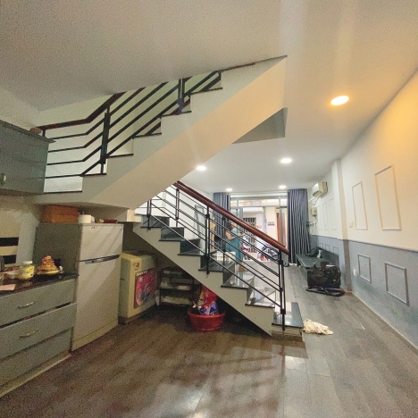 Nhà Trung Tâm Q3–Lý Chính Thắng–30m2–4.6 T.Ỷ-2Tầng-2PN–Hxh Sát Nhà.