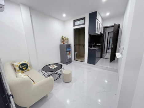 Bán căn hộ Yên Lãng diện tích 60m- 11 phòng -7 tầng, thang máy, gần ô tô. Giá 10,2 tỷ