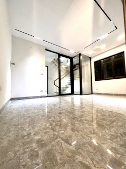 BÁN GARA NGỌC THUỴ, PHÂN LÔ, Ô TÔ THÔNG, LÔ GÓC, 40M2x4.6M