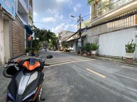 Bán Nhà Xe Tăng Lui Tới, Ngang 4,25 Dài 20,7 Nguyễn Thị Thập, Quận 7, chỉ 10 Tỷ Nhỉnh