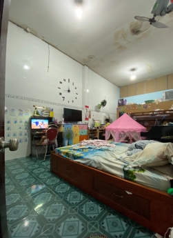 MT Trường Chinh Q.Tân Bình. Nở hậu, ngang gần 5m nở hậu dài là không tưởng hiếm có.