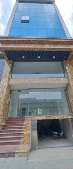 Toà văn phòng Võ Chí Công ô tô tránh, thang máy hầm để 4 ô tô kinh doanh VP, Spa siêu đỉnh 100m chỉ