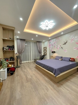 **Rẻ! Lô góc Cầu Giấy, ngõ 3m, cực thoáng, oto gần, 45m x 4T chỉ 4,65 tỷ