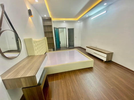 Rẻ! Lô góc Cầu Giấy, ngõ 3m, cực thoáng, oto gần, 45m x 4T chỉ 4,65 tỷ