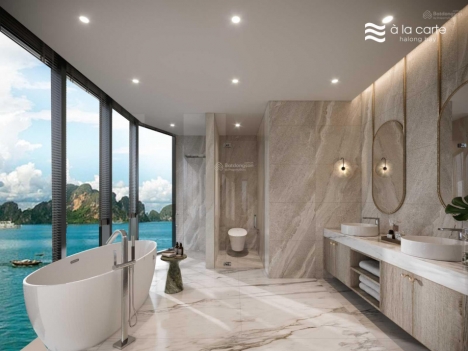 Bán khách sạn mini 16PN - view biển - DT 120m2 - nhận nhà khai thác luôn, LN 2 tỷ/năm