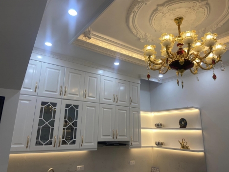 NHÀ  NGÃ TƯ SỞ- ĐẸP NHƯ CUNG ĐIỆN  - 4 TẦNG 5 NGỦ - TẶNG FULL NỘI THẤT VIP - KINH DOANH NHỎ - Ở