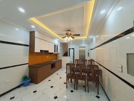 MẶT PHỐ TÔ VĨNH DIỆN, FULL NỘI THẤT  32M, 6 TẦNG THANG MÁY, Ô TÔ, KINH DOANH, 7.5 TỶ