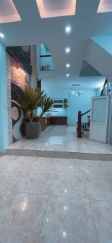 BÁN NHÀ PHỐ TRƯƠNG ĐỊNH: 42M2, 5 TẦNG, 3 NGỦ, MT 4.5M. NGÕ 3 GÁC NÔNG. 3.5 TỶ