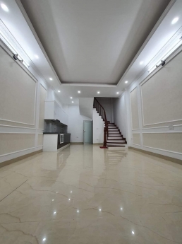 BÁN NHÀ CẦU GIẤY-NHÀ MỚI-NGÕ 3 GÁC-40m-NHỈNH 4TỶ