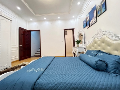 8 tỷ 160 , 5 tầng - Nhà mới PLLK Ngô Thì Nhậm, Đất Vượng Lộc